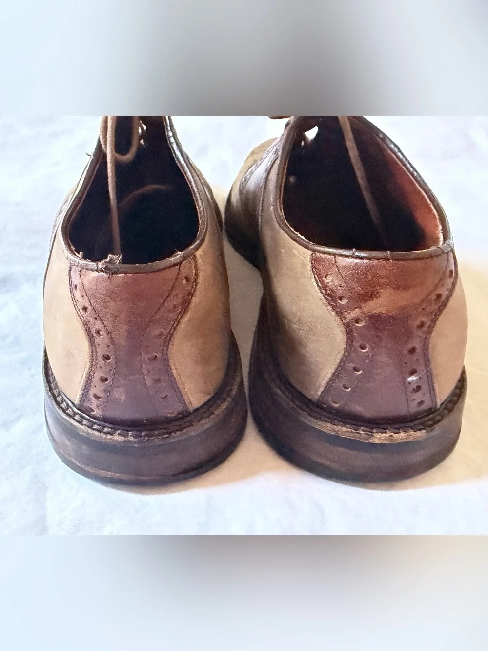 Johnston & Murphy Mens 10 M Two Tone Leather Wingtip Oxford Dress Shoes Italy